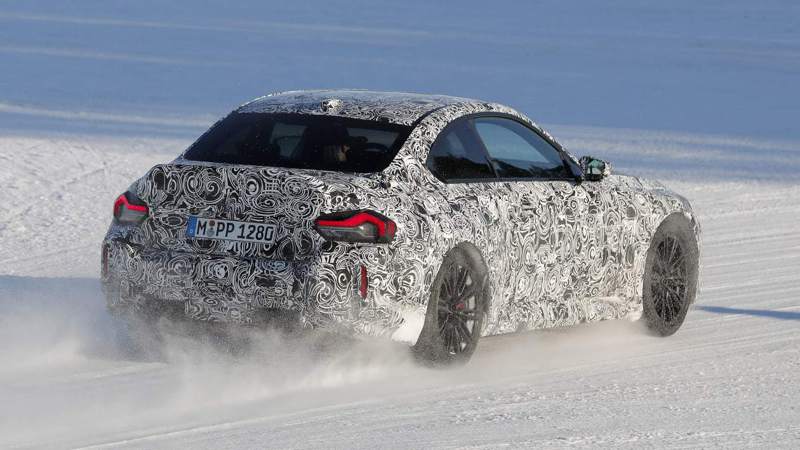 全新BMW M2 CS雪地現蹤 這輛Baby M還能進化到什麼程度！