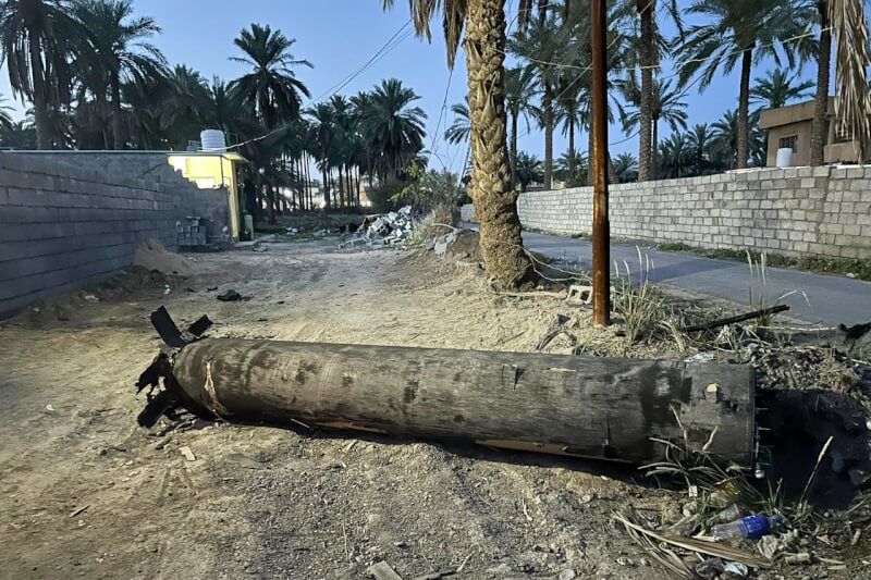 圖為以色列境內一枚飛彈殘骸。（安納杜魯新聞社）
